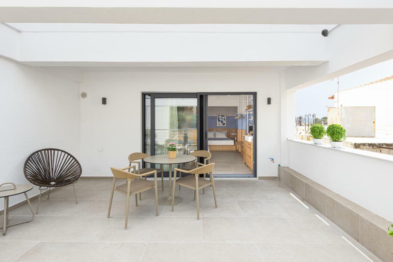 Eladia Suites Neos Marmaras Esterno foto