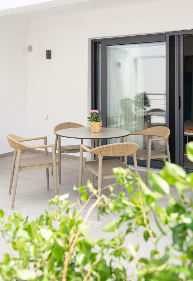 Eladia Suites Neos Marmaras Esterno foto